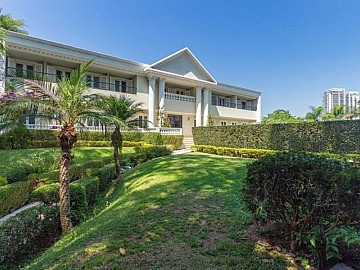 Casa Alto Padr�o � Venda